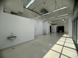 Eon Shenton (D2), Office #479510351